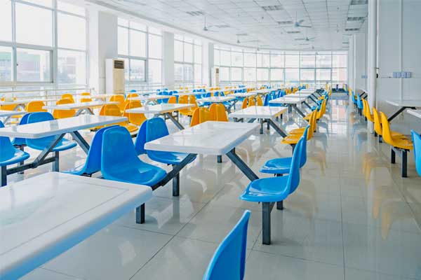 学校厨房用什么灶具 学校厨房用什么灶具